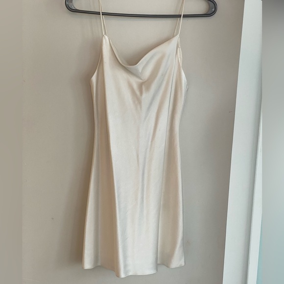 Mini slip dress in off white Alice and Olivia Size 2 - Picture 4 of 6
